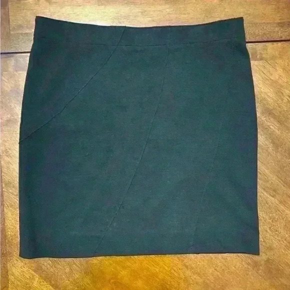Black Mini Skirt by Simply Vera Vera Wang Size M Like New condition - Picture 2 of 7